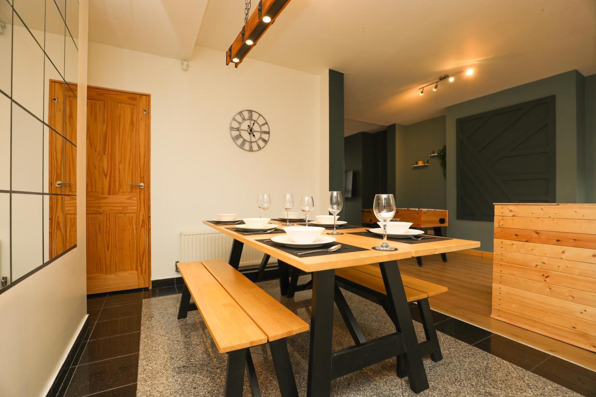 Anfield Luxe Retreat - Stylish Stay With Parking - Steps From Stadium - Short Drive To City Centre Ливърпул Екстериор снимка