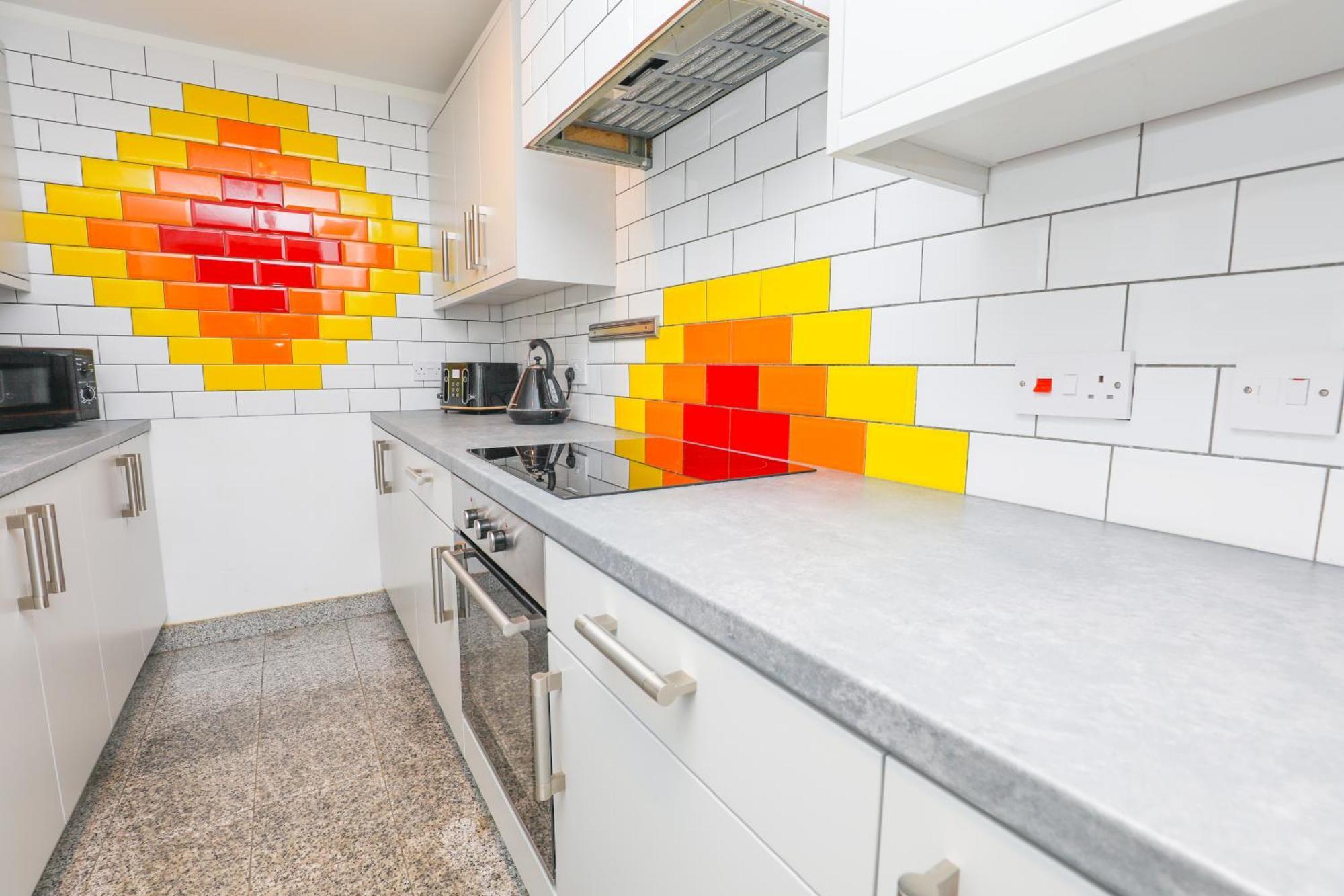 Anfield Luxe Retreat - Stylish Stay With Parking - Steps From Stadium - Short Drive To City Centre Ливърпул Екстериор снимка