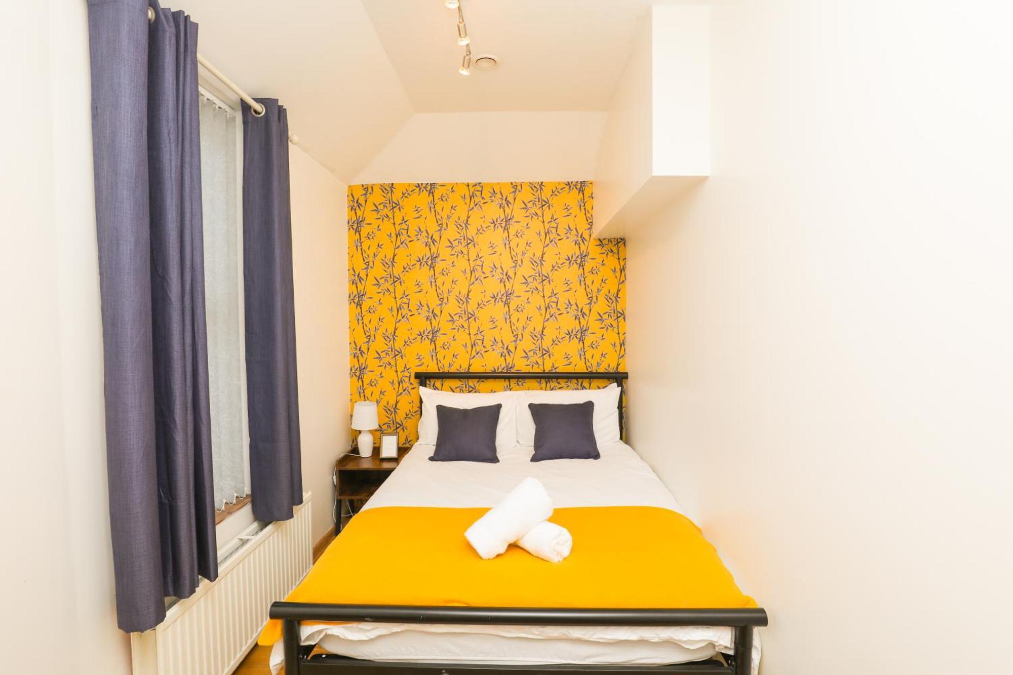 Anfield Luxe Retreat - Stylish Stay With Parking - Steps From Stadium - Short Drive To City Centre Ливърпул Екстериор снимка