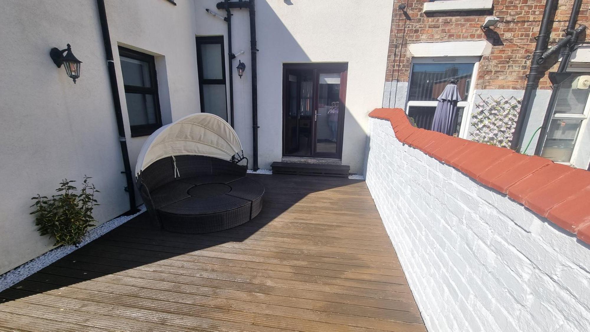 Anfield Luxe Retreat - Stylish Stay With Parking - Steps From Stadium - Short Drive To City Centre Ливърпул Екстериор снимка